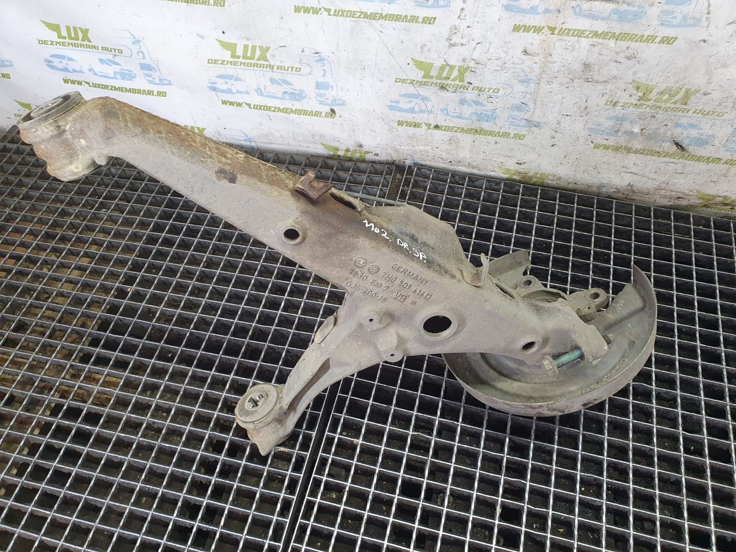 Fuzeta dreapta spate 7h0501414d Volkswagen Transporter T5 (2003 - 2009)