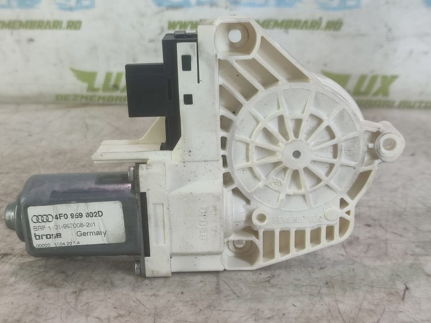 Motoras geam dreapta fata 4f0959802d Audi A6 4F/C6 (2004 - 2008)