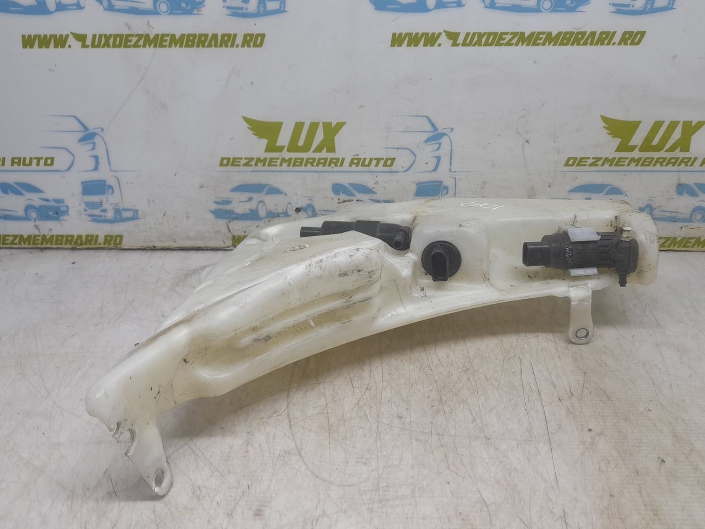 Vas lichid parbriz 8t0955453c Audi A4 B8/8K (facelift) (2011 - 2016)