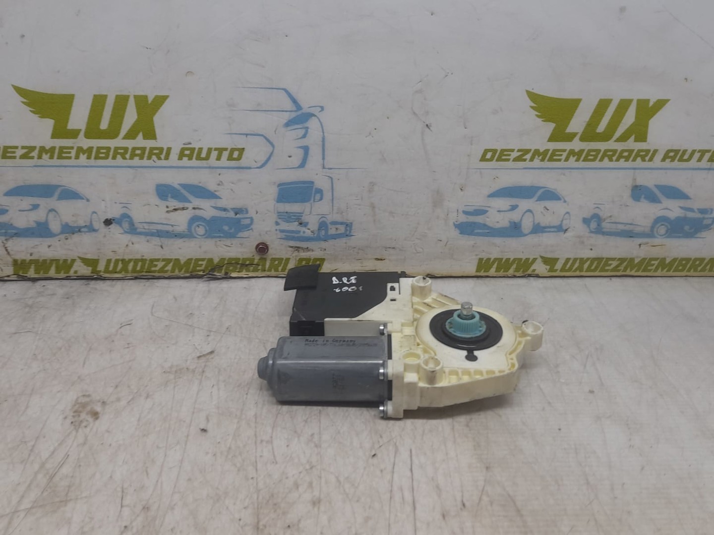 Motoras geam dreapta fata 980852-112 Volkswagen Passat B6 (2005 - 2010)