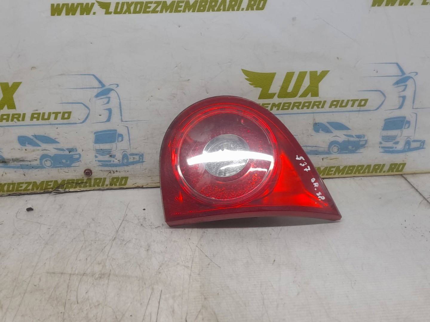 Stop dreapta haion 1k6945094E Volkswagen Golf 5 (2003 - 2009)