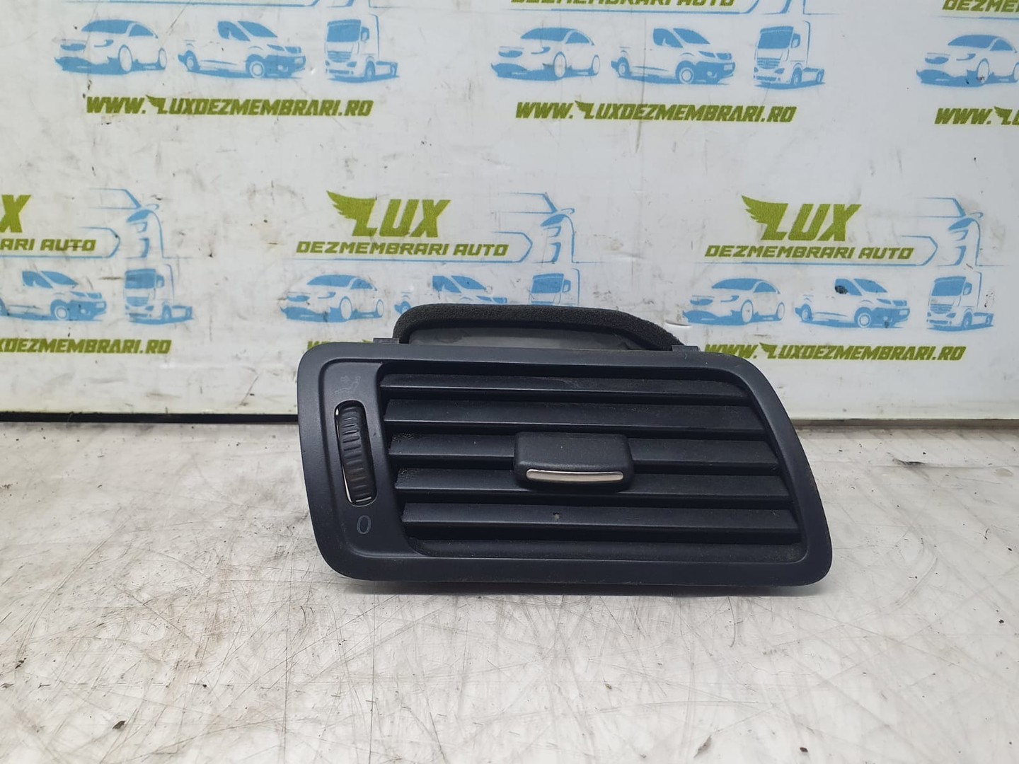 Grila ventilatie bord 05704-001 Volkswagen Passat B6 (2005 - 2010)
