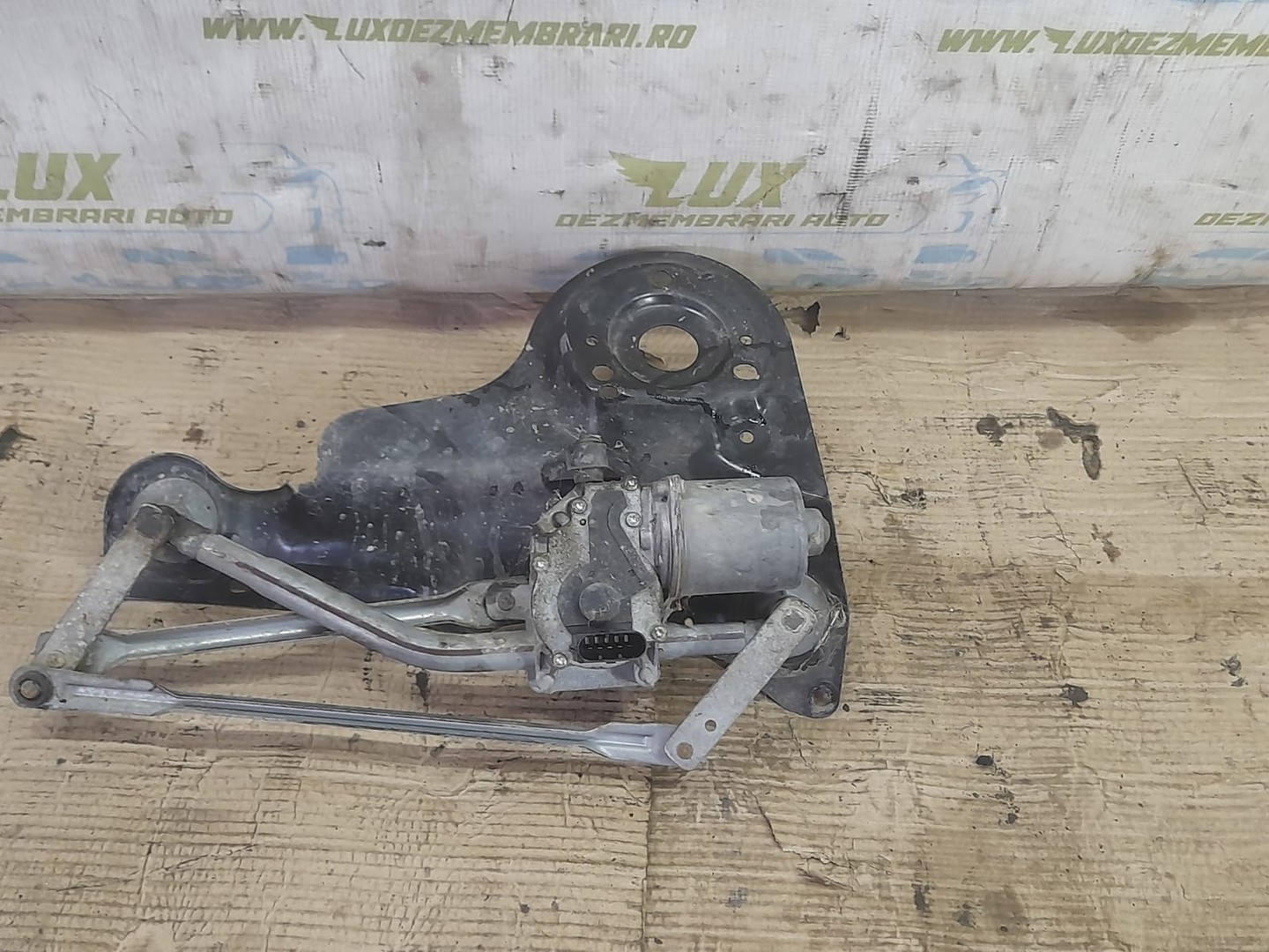 Ansamblu stergatoare parbriz Ford Fiesta 5 (2001 - 2007)