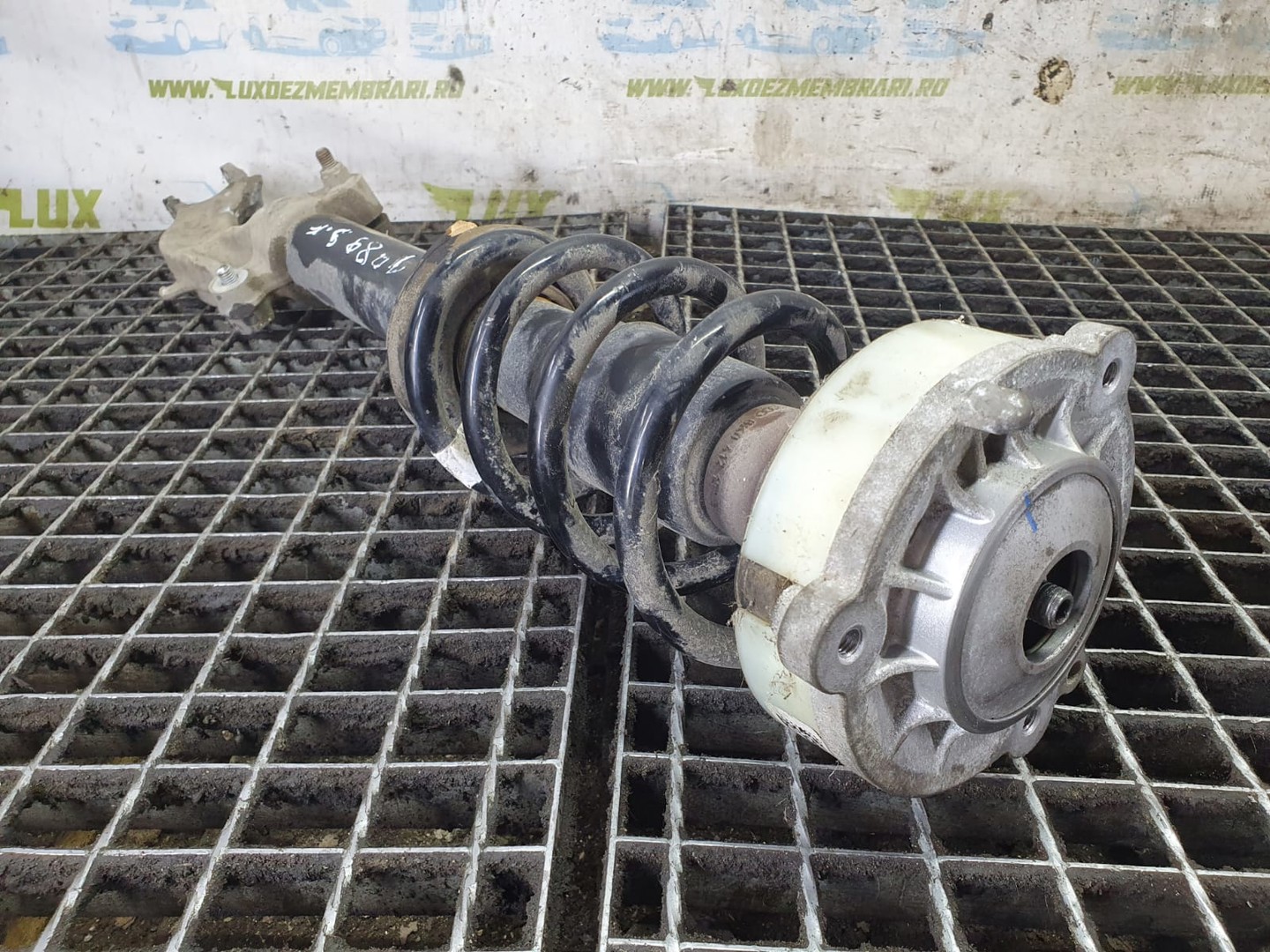 Amortizor cu arc stanga fata 8w9031d Audi A4 B9 (2015 - 2020)