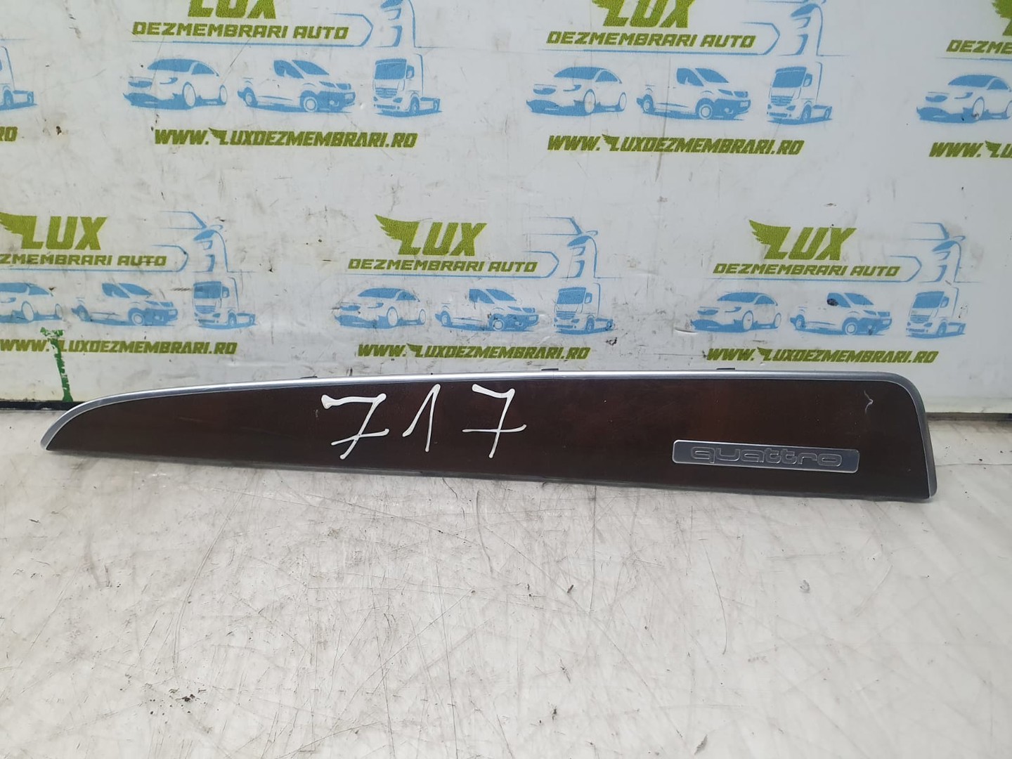 Ornament bord 8r1853190 Audi Q5 8R (2008 - 2012)