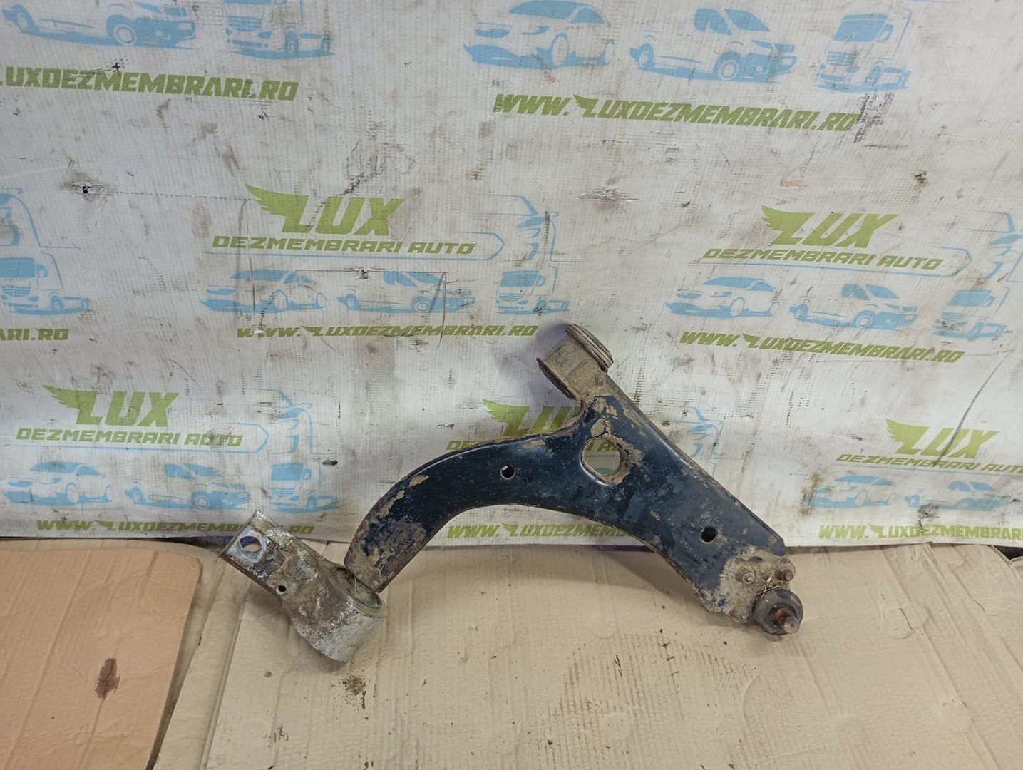 Brat suspensie dreapta fata Ford Fiesta 5 (2001 - 2007)
