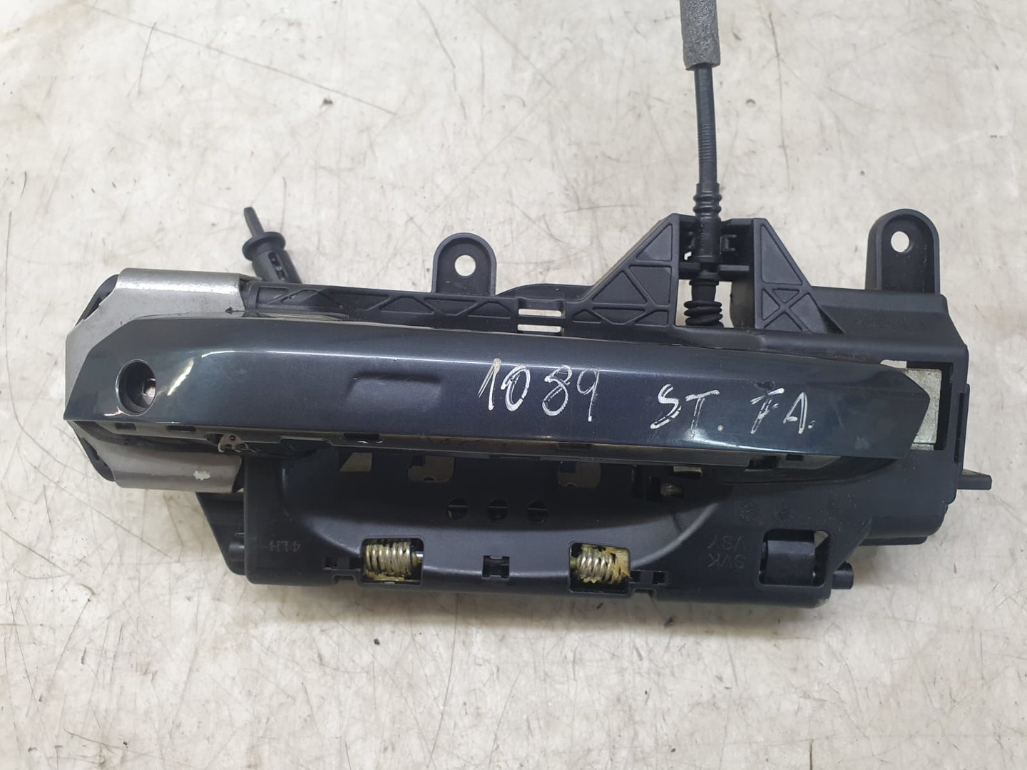 Maner exterior 8w01837811a Audi A4 B9 (2015 - 2020)