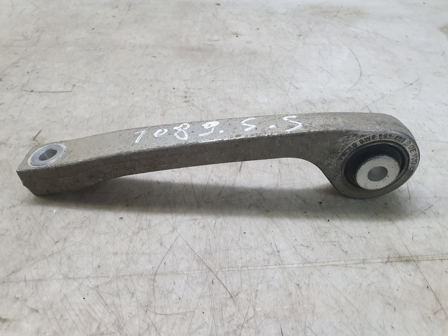 Brat suspensie stanga spate 8w0505465b Audi A4 B9 (2015 - 2020)