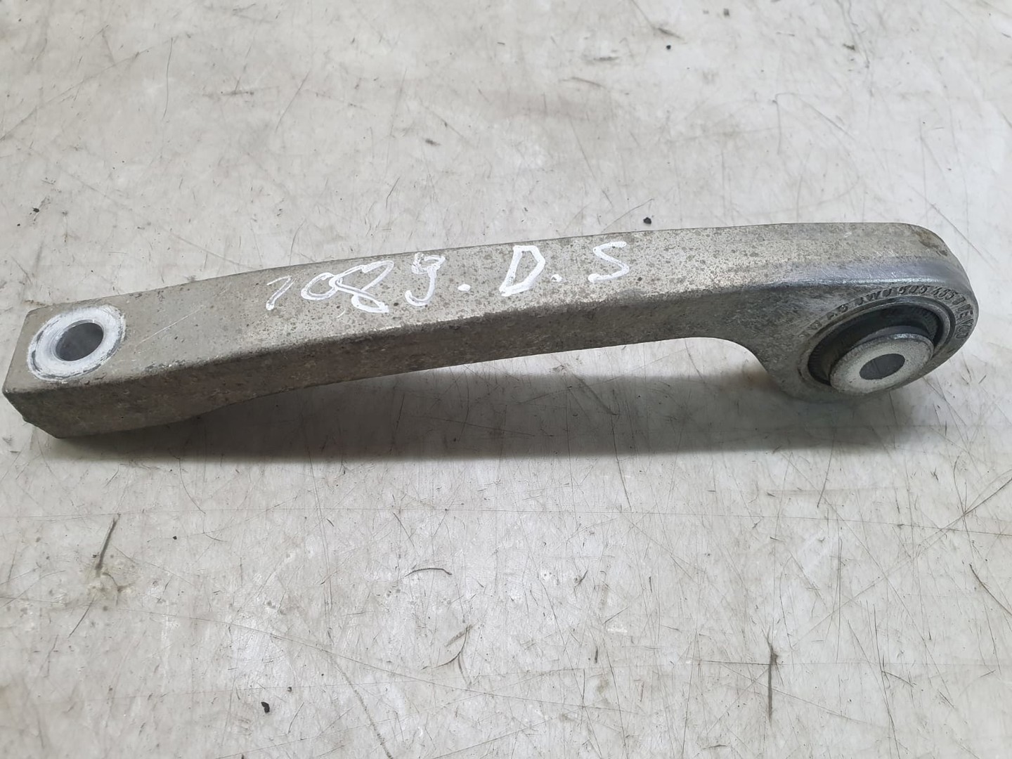 Brat suspensie drepta spate 8w0505465b Audi A4 B9 (2015 - 2020)
