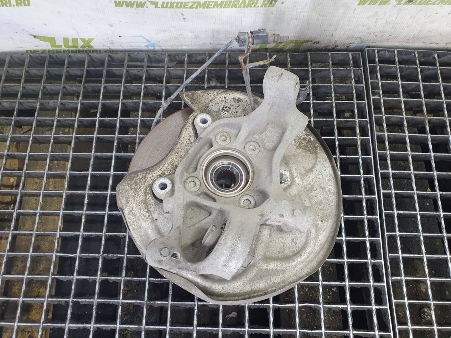Fuzeta dreapta spate 8w0505436aa Audi A4 B9 (2015 - 2020)
