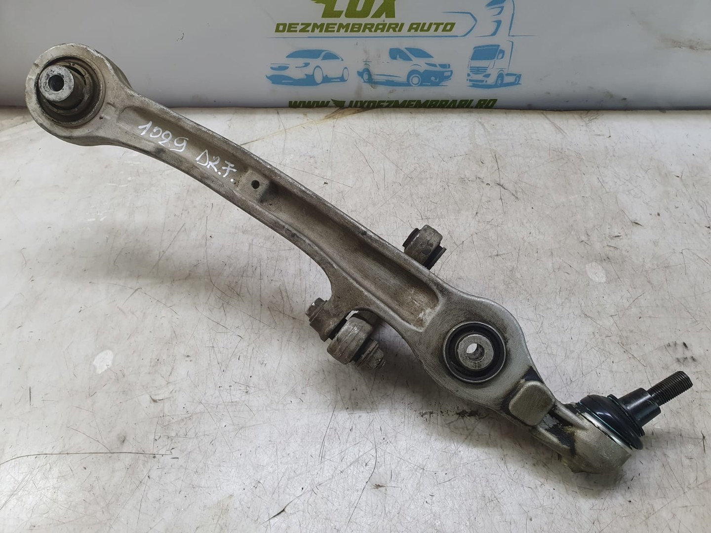 Brat suspensie dreapta fata Audi A4 B9 (2015 - 2020)