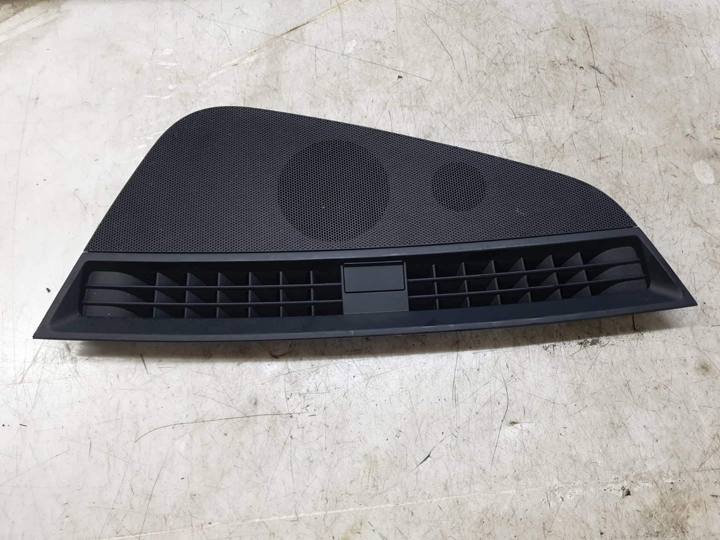 Ornament bord 8w0919068 Audi A4 B9 (2015 - 2020)