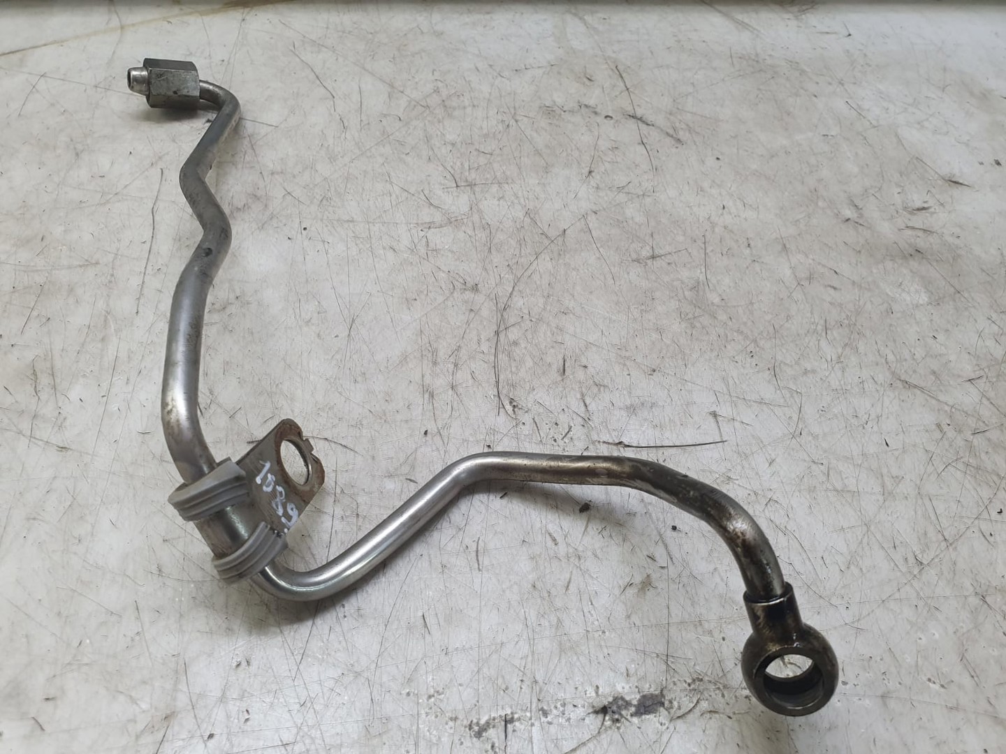 Conducta ulei turbo 04L145771h Audi A4 B9 (2015 - 2020)