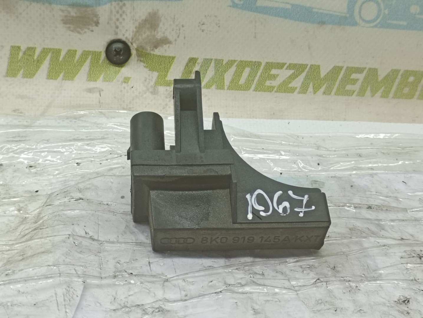 Aceasta este imaginea corespunzatoare acestui obiect