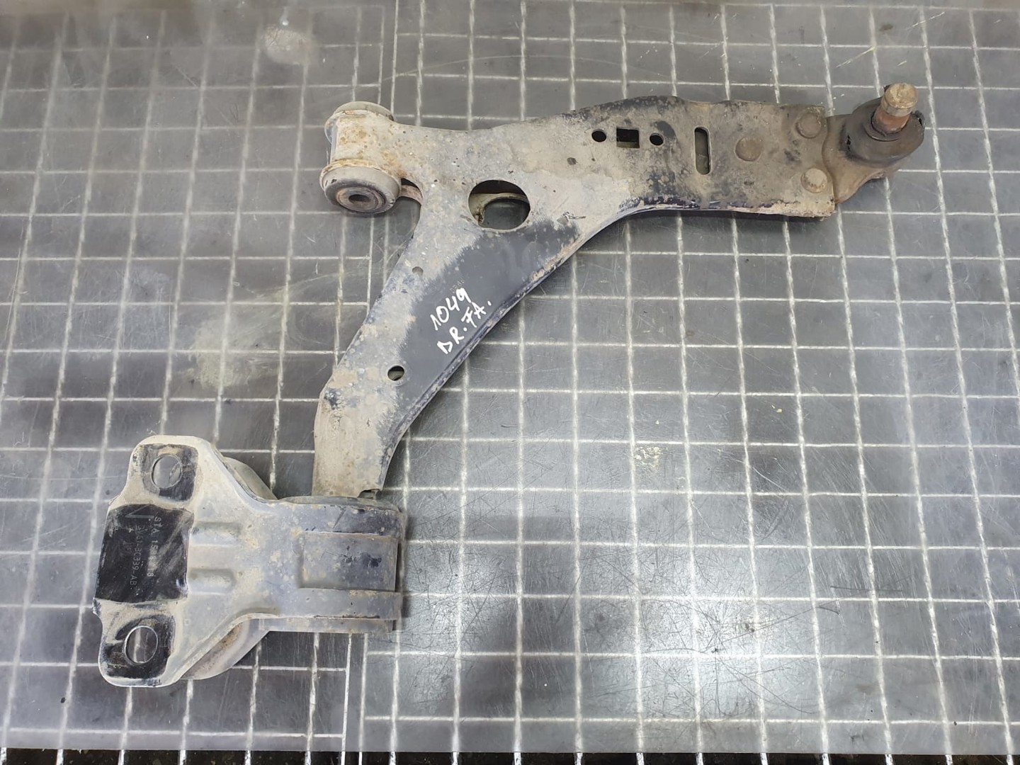 Brat suspensie dreapta fata dv61-3c339-ab Ford Tourneo Connect 2 (2013 - 2020)