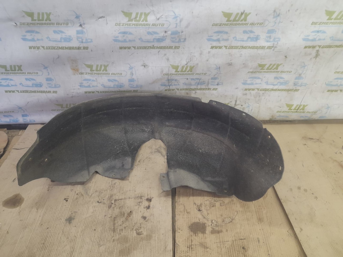 Carenaj roata spate stanga Volkswagen Passat B6 (2005 - 2010)