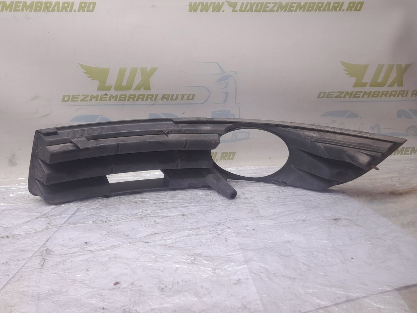 Ornament proiector ceata 3c0853666a Volkswagen Passat B6 (2005 - 2010)