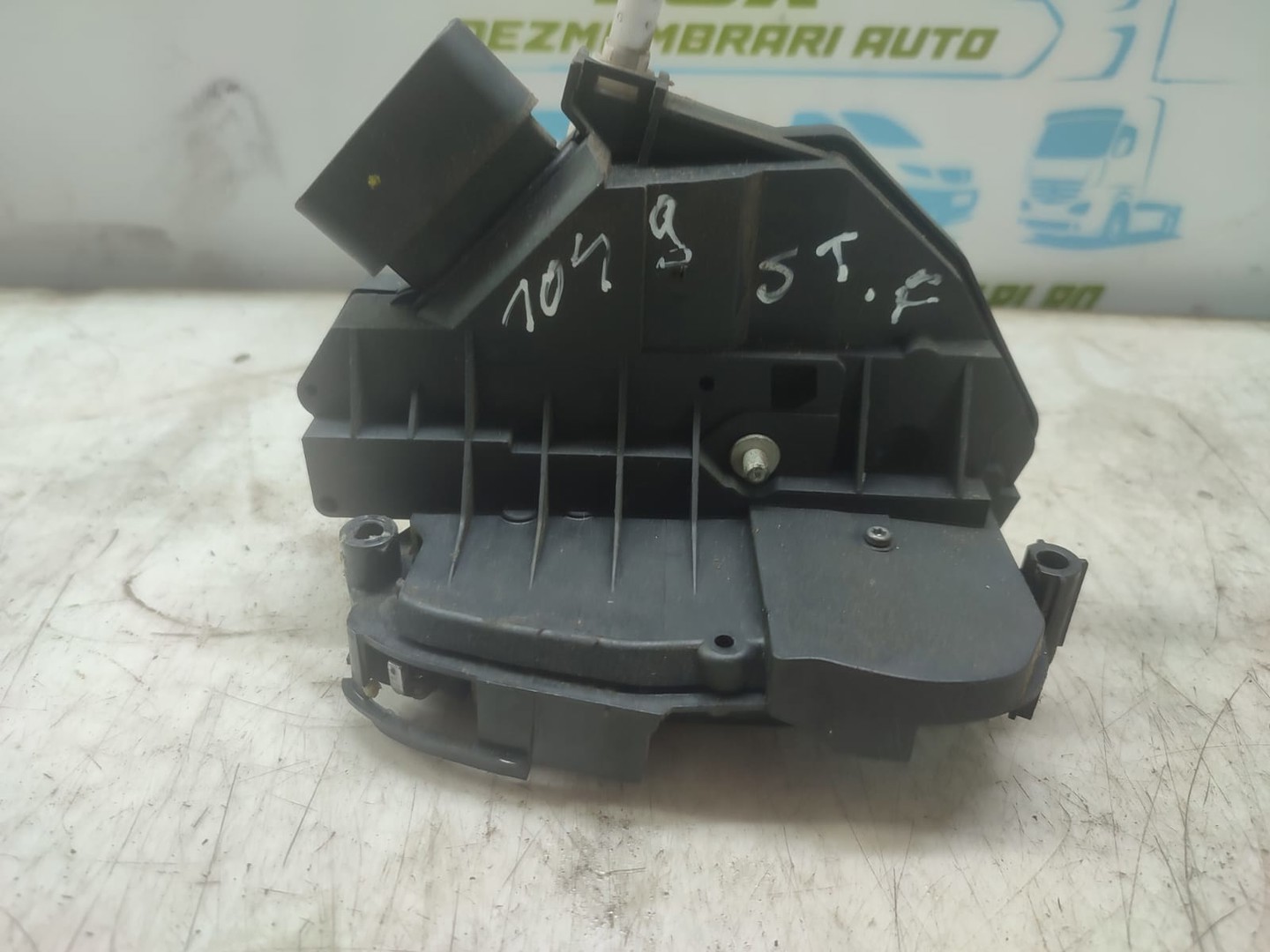 Broasca stanga fata Am5a-u21813-ae Ford Tourneo Connect 2 (2013 - 2020)