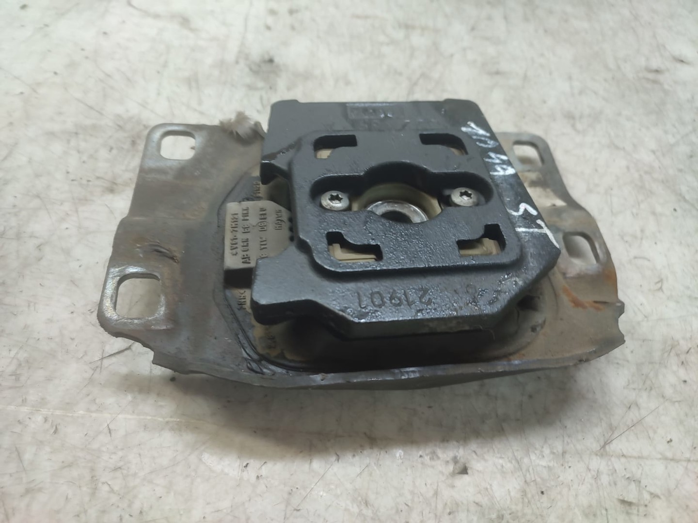 Suport cutie viteze Ford Tourneo Connect 2 (2013 - 2020)