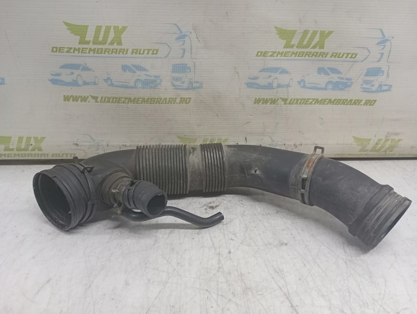 Furtun admisie 1k0129684 Volkswagen Golf 5 (2003 - 2009)