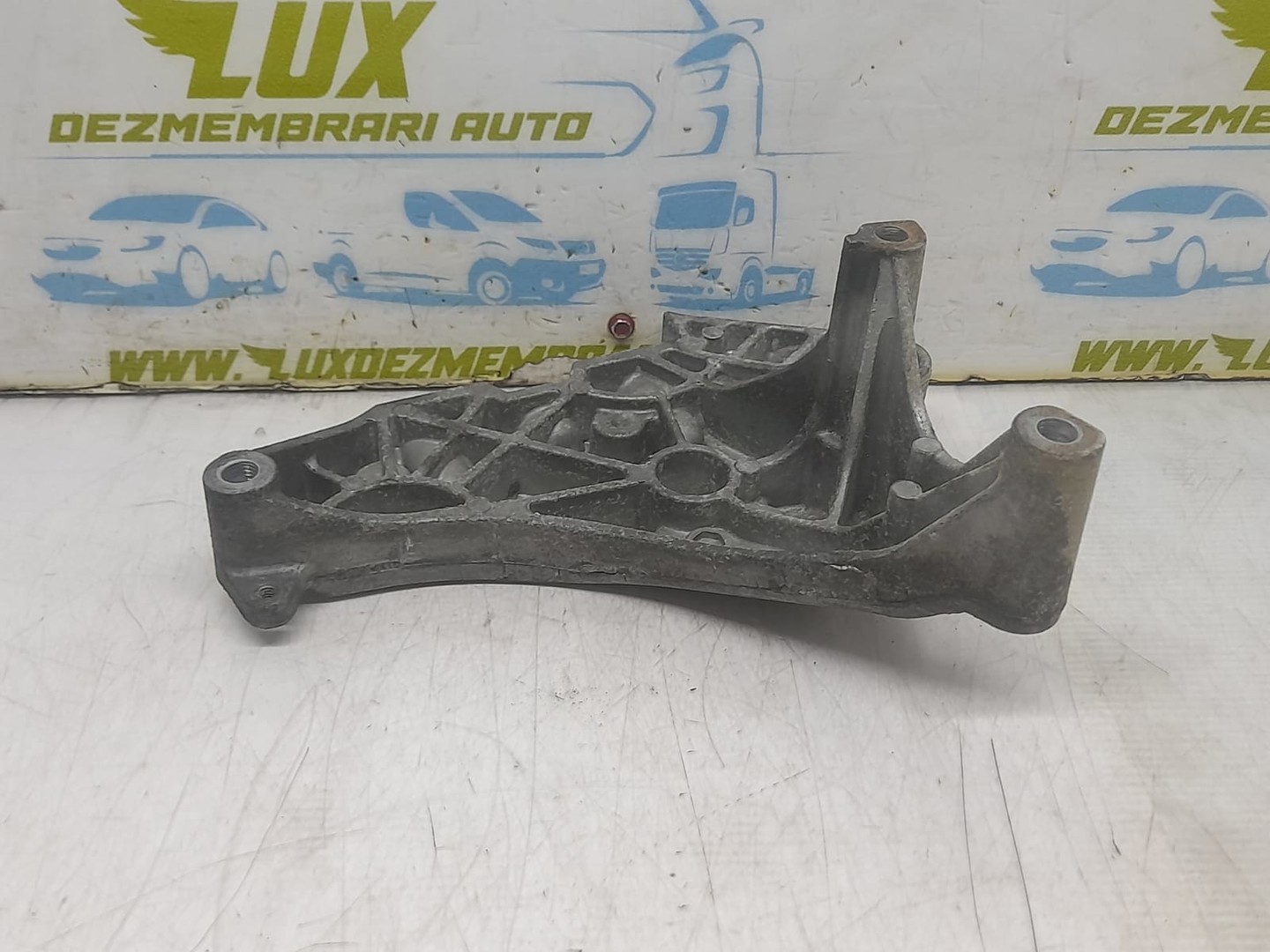 Suport motor 03L199207 Volkswagen Passat B7 (2010 - 2015)