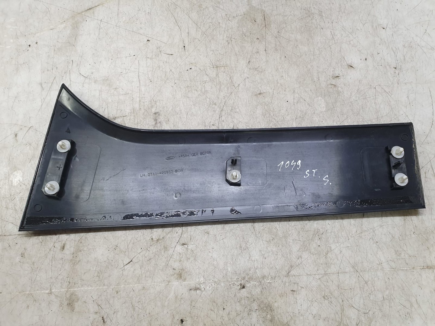 Ornament usa stanga spate dt11-k20937-bcw Ford Tourneo Connect 2 (2013 - 2020)