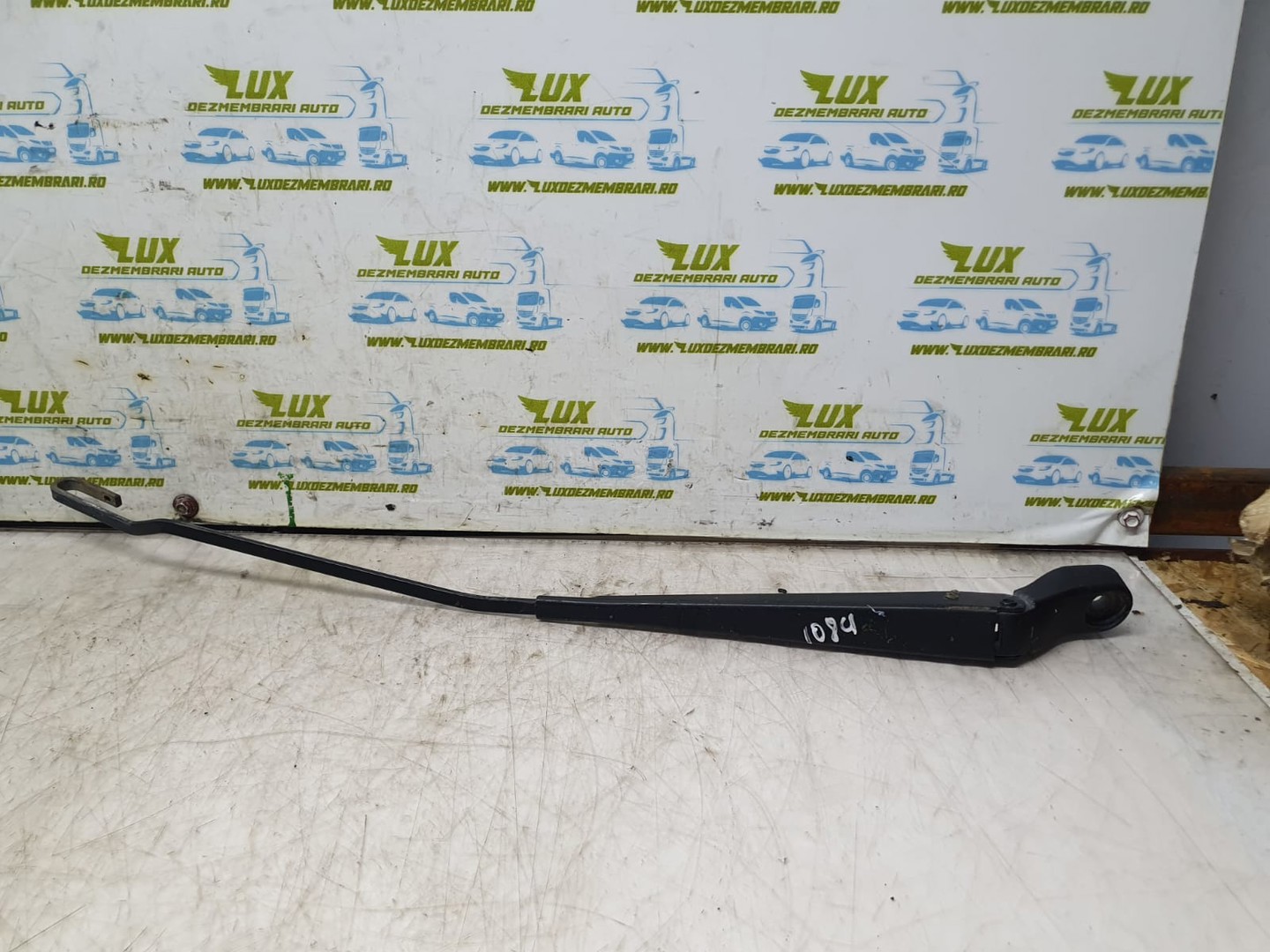 Brat stergator parbriz stanga Mercedes Benz Vito W639 (2003 - 2010)