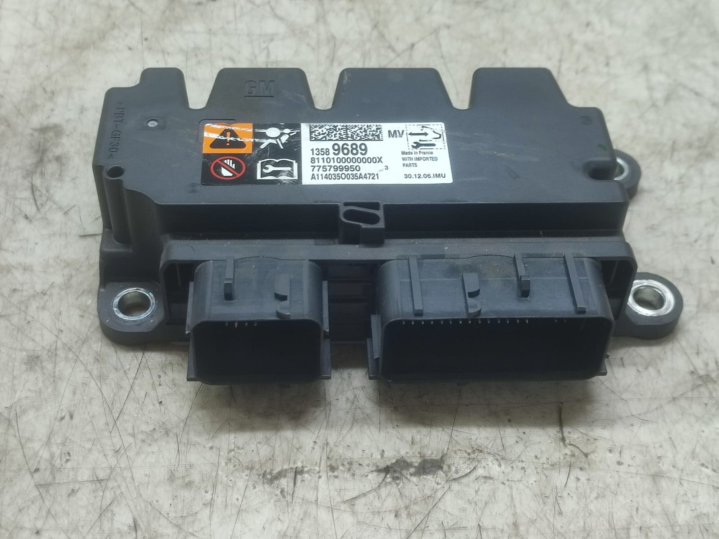 Calculator airbag 13589689 Opel Adam 1 (2012 - 2020)