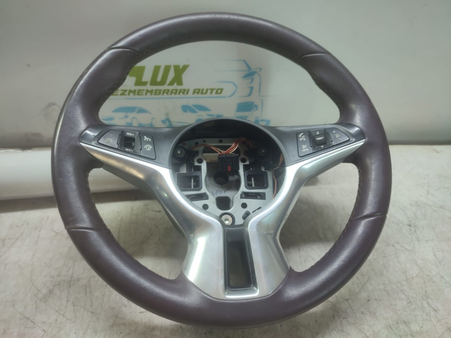 Volan in 3 spite cu comenzi 622359320a Opel Adam 1 (2012 - 2020)