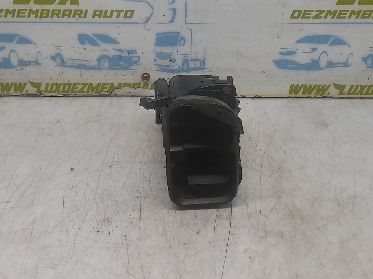 Grila ventilatie bord A6398300154 Mercedes Benz Vito W639 (2003 - 2010)