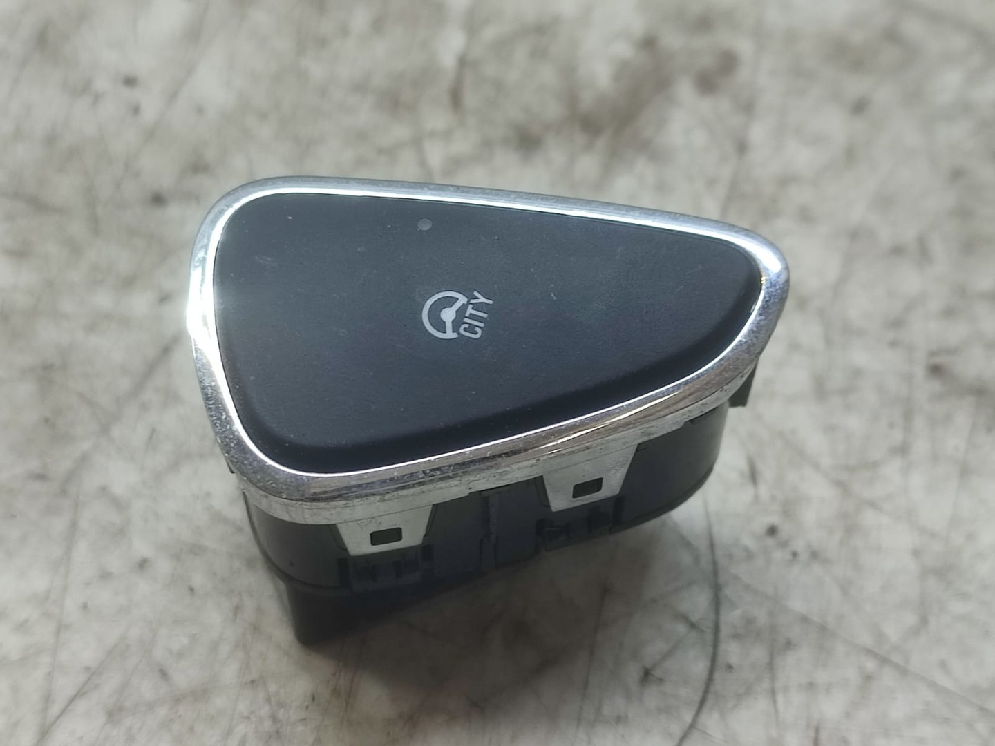 Buton 13423496 Opel Adam 1 (2012 - 2020)