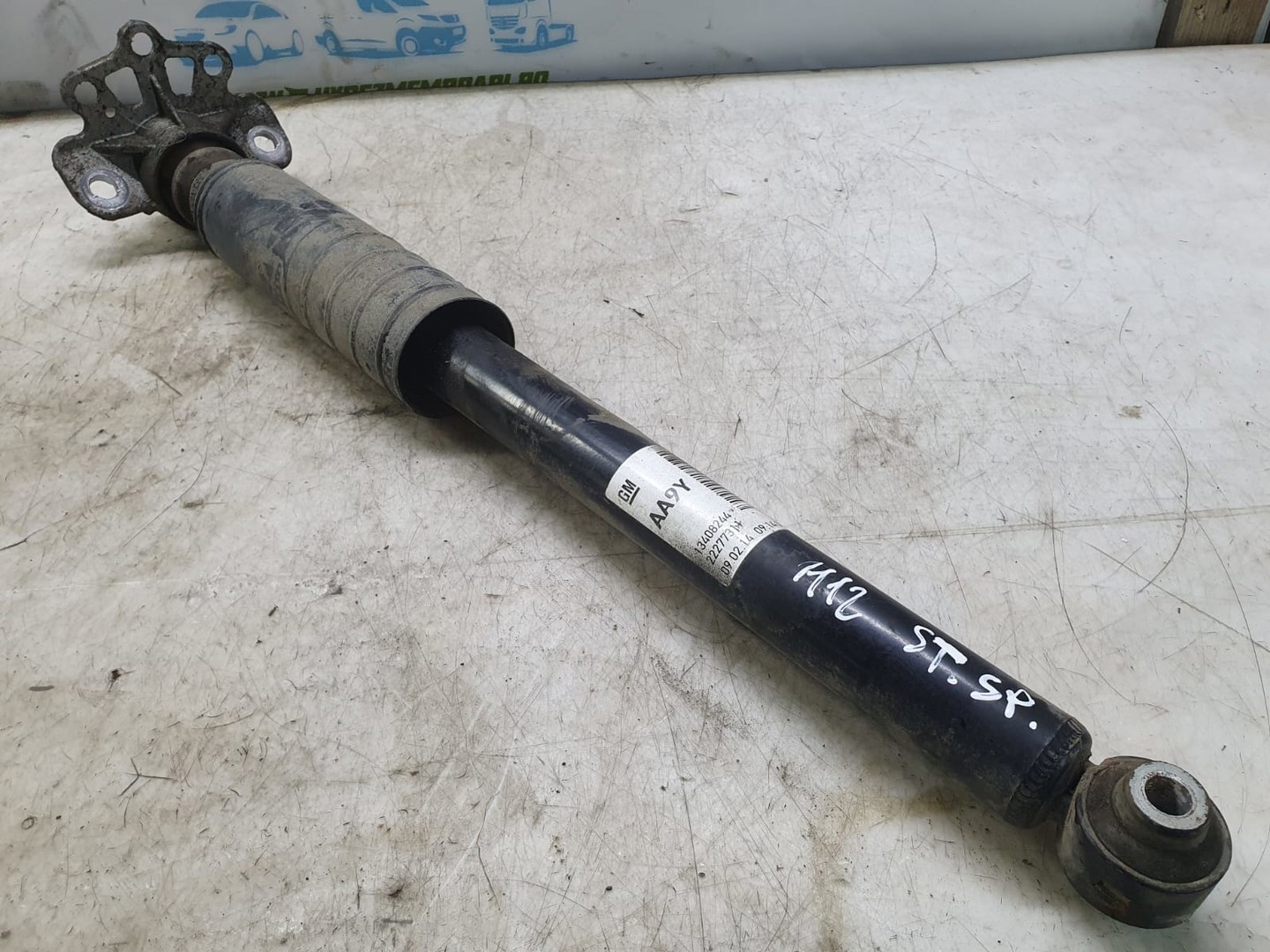 Amortizor stanga spate 10020896 Opel Adam 1 (2012 - 2020)