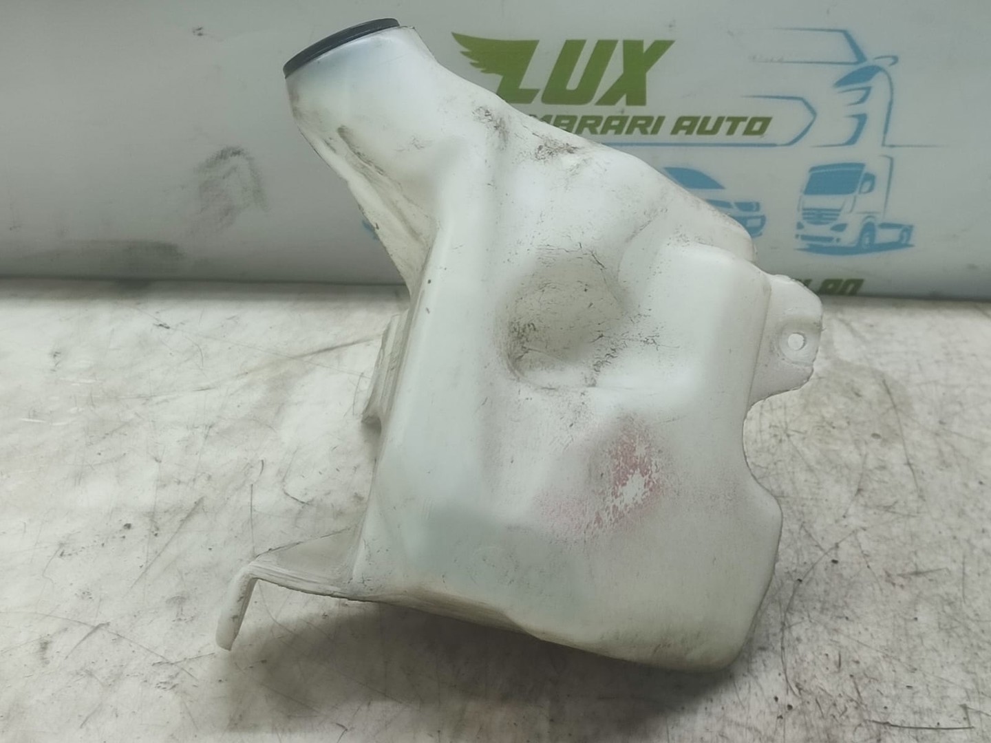 Vas lichid parbriz 13354363-1 Opel Adam 1 (2012 - 2020)