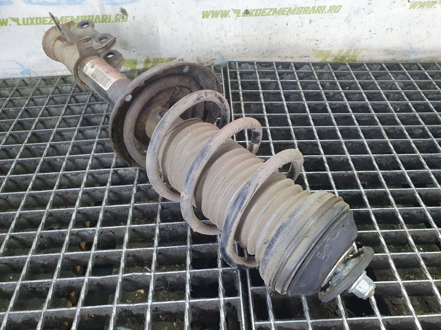 Amortizor cu arc dreapta fata 13408696 Opel Adam 1 (2012 - 2020)