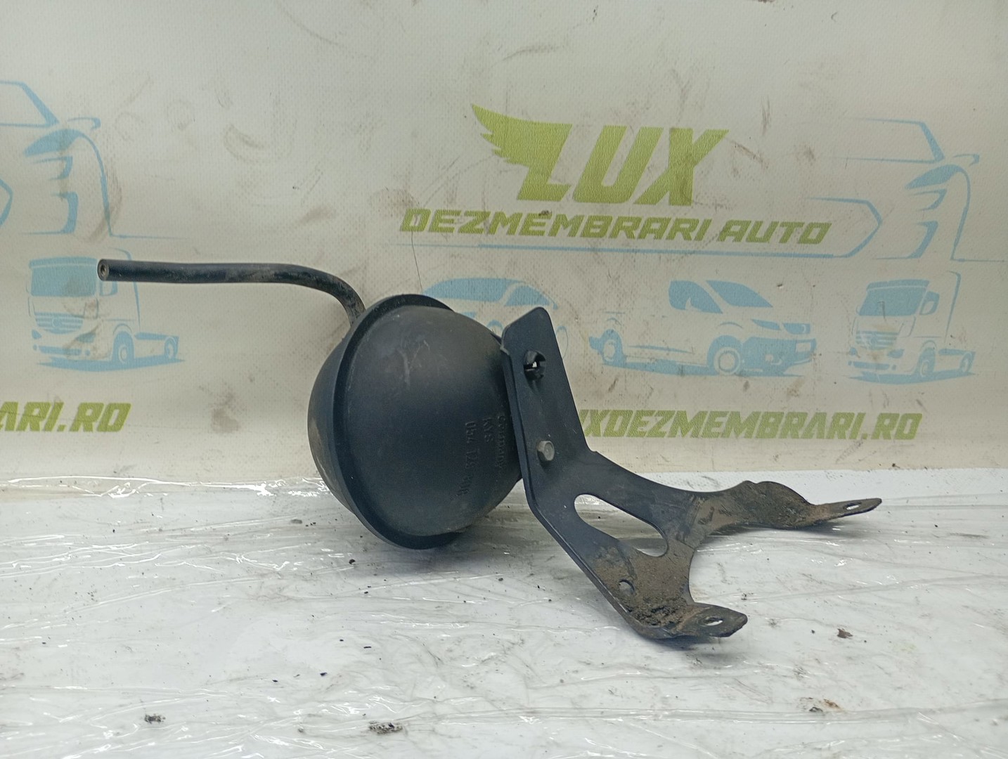 Rezervor vacuum 054129808 Volkswagen Touareg 1 (7L) (2002 - 2007)