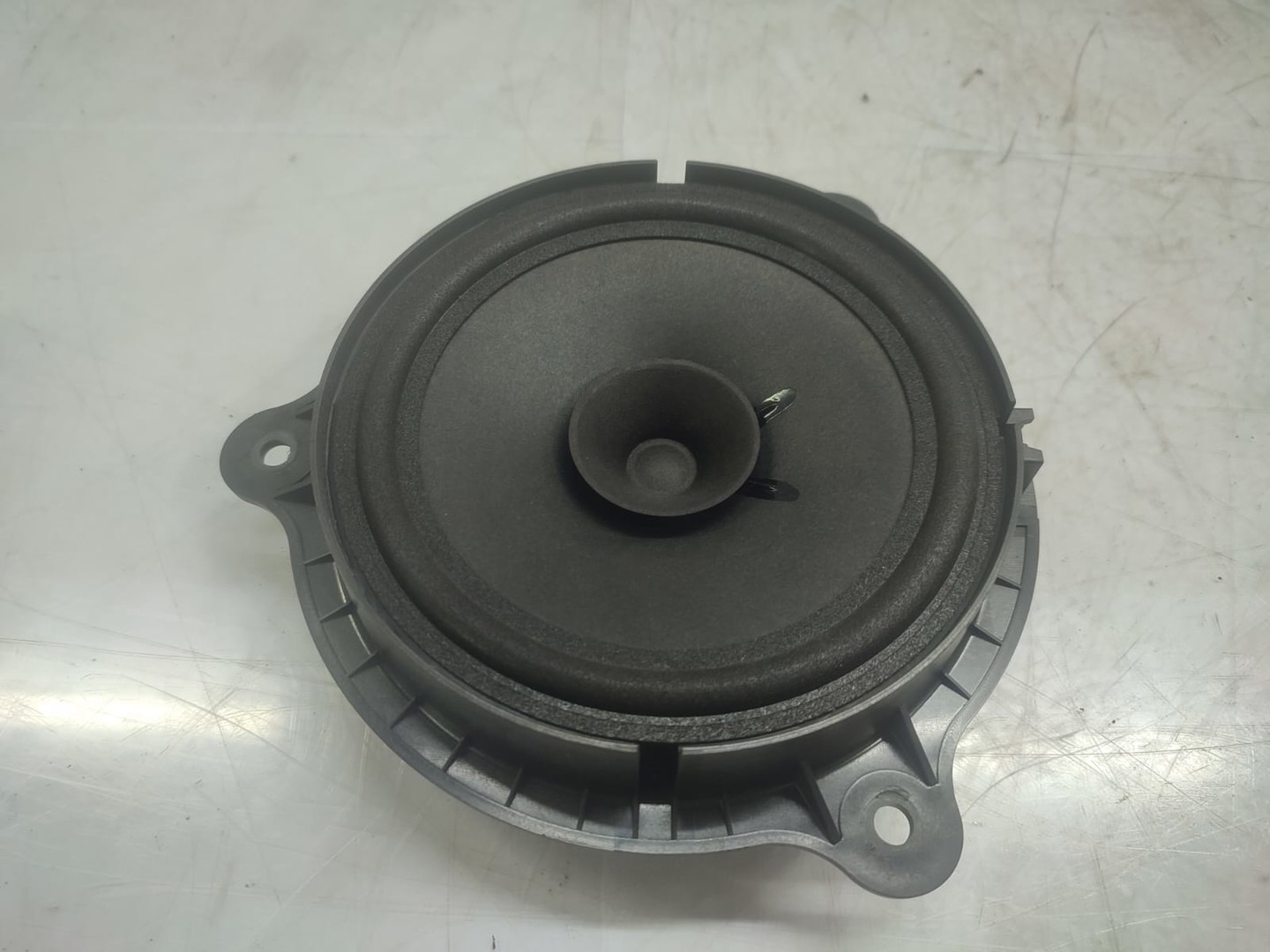 Boxa difuzor Nissan Qashqai 2 J11 (2013 - 2020)