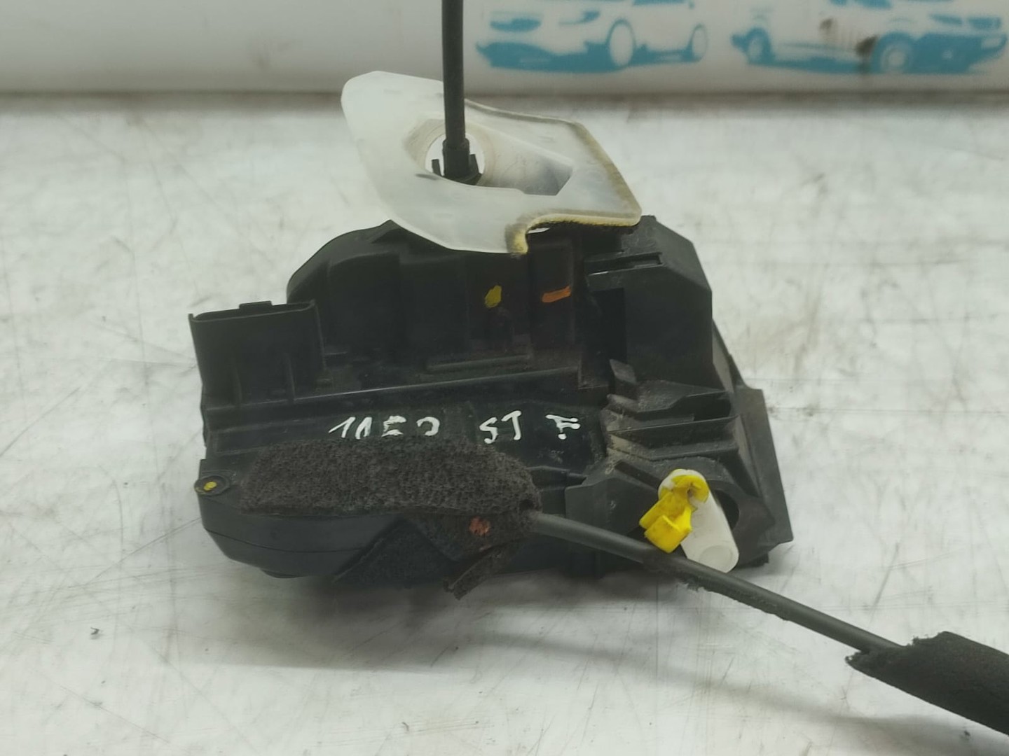 Broasca stanga fata Nissan Qashqai 2 J11 (2013 - 2020)