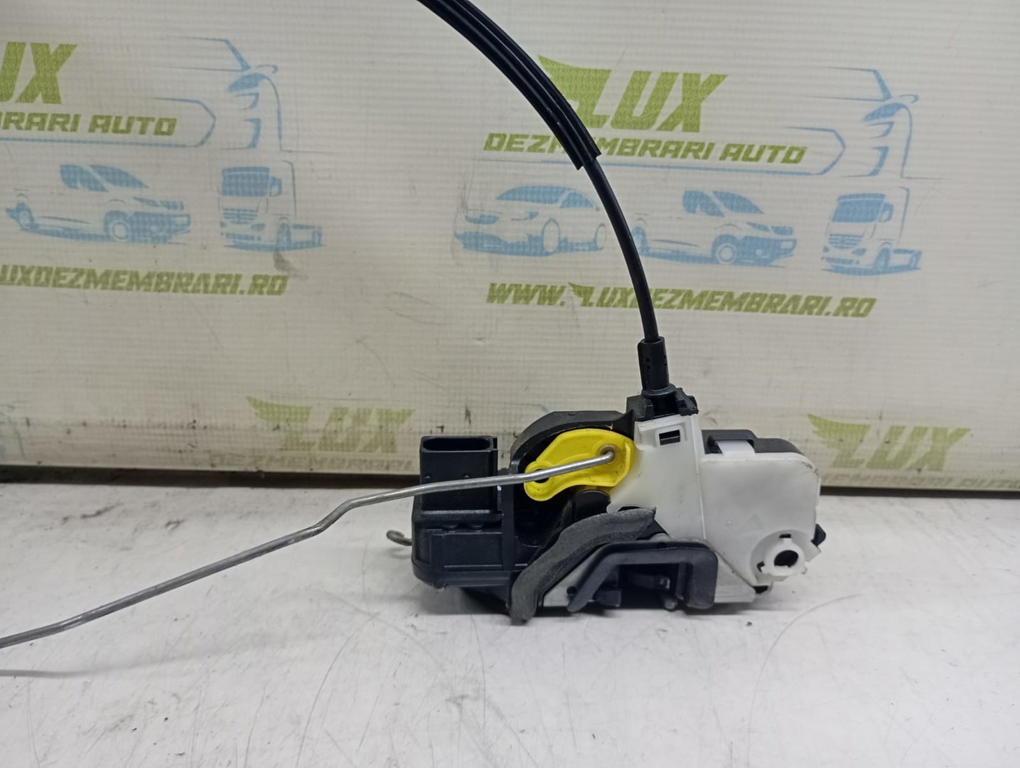 Broasca stanga fata 13503801 Opel Insignia A (2008 - 2014)