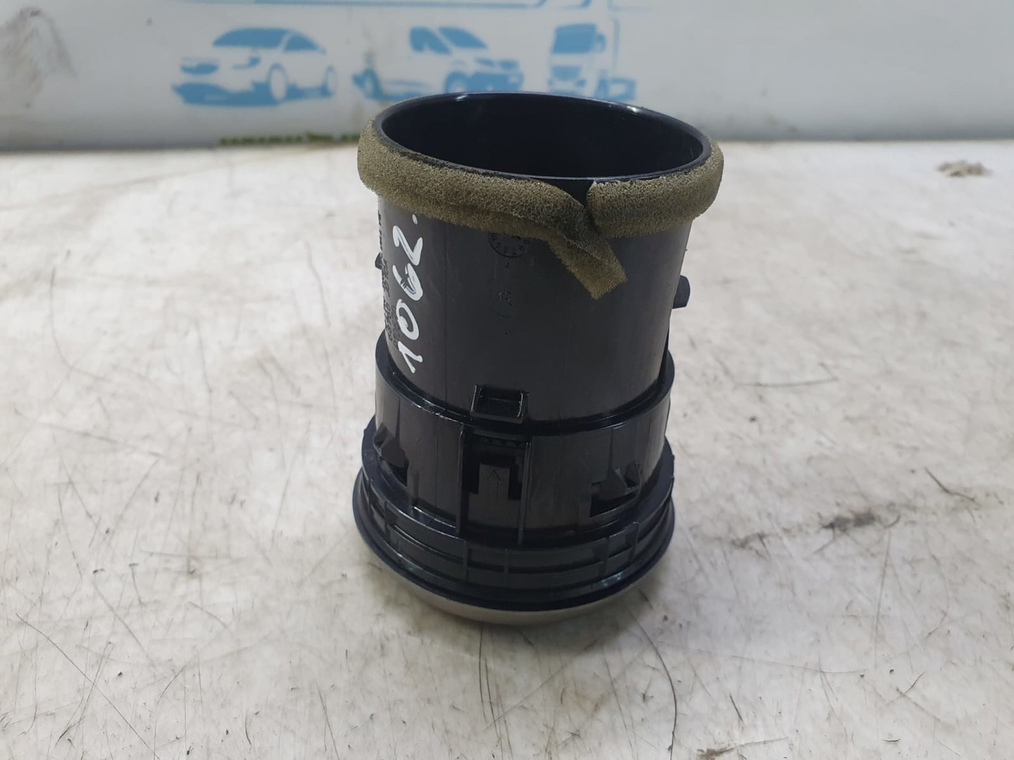 Grila ventilatie 68760-Jd10a Nissan Qashqai 2 J11 (2013 - 2020)