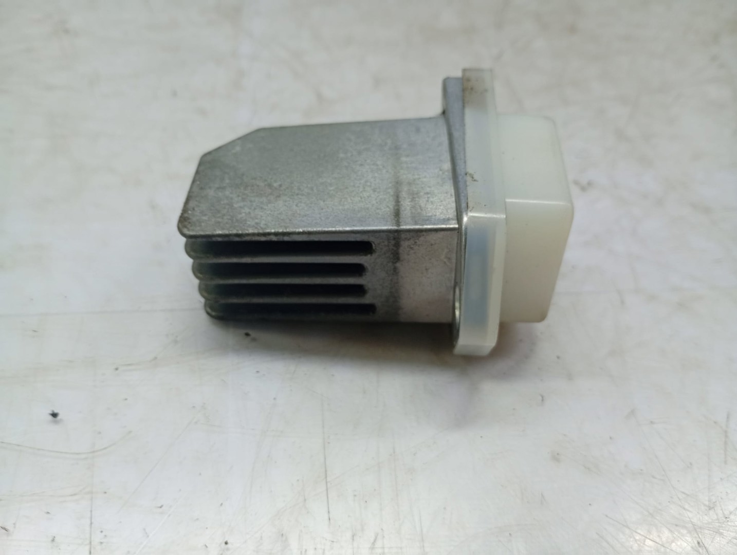 Rezistenta trepte 70t033e23 Nissan Qashqai 2 J11 (2013 - 2020)