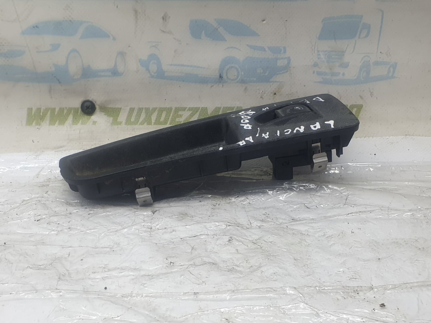 Buton geam 735474930 Lancia Delta 3 generation (2008 - 2014)