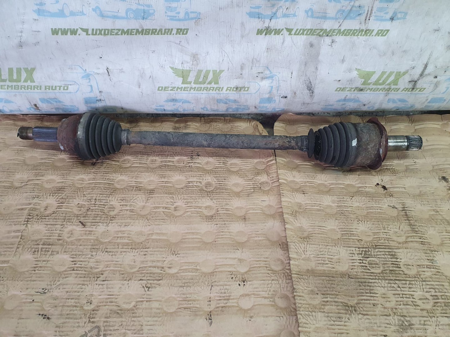 Planetara dreapta spate Mercedes Benz Vito W639 (2003 - 2010)