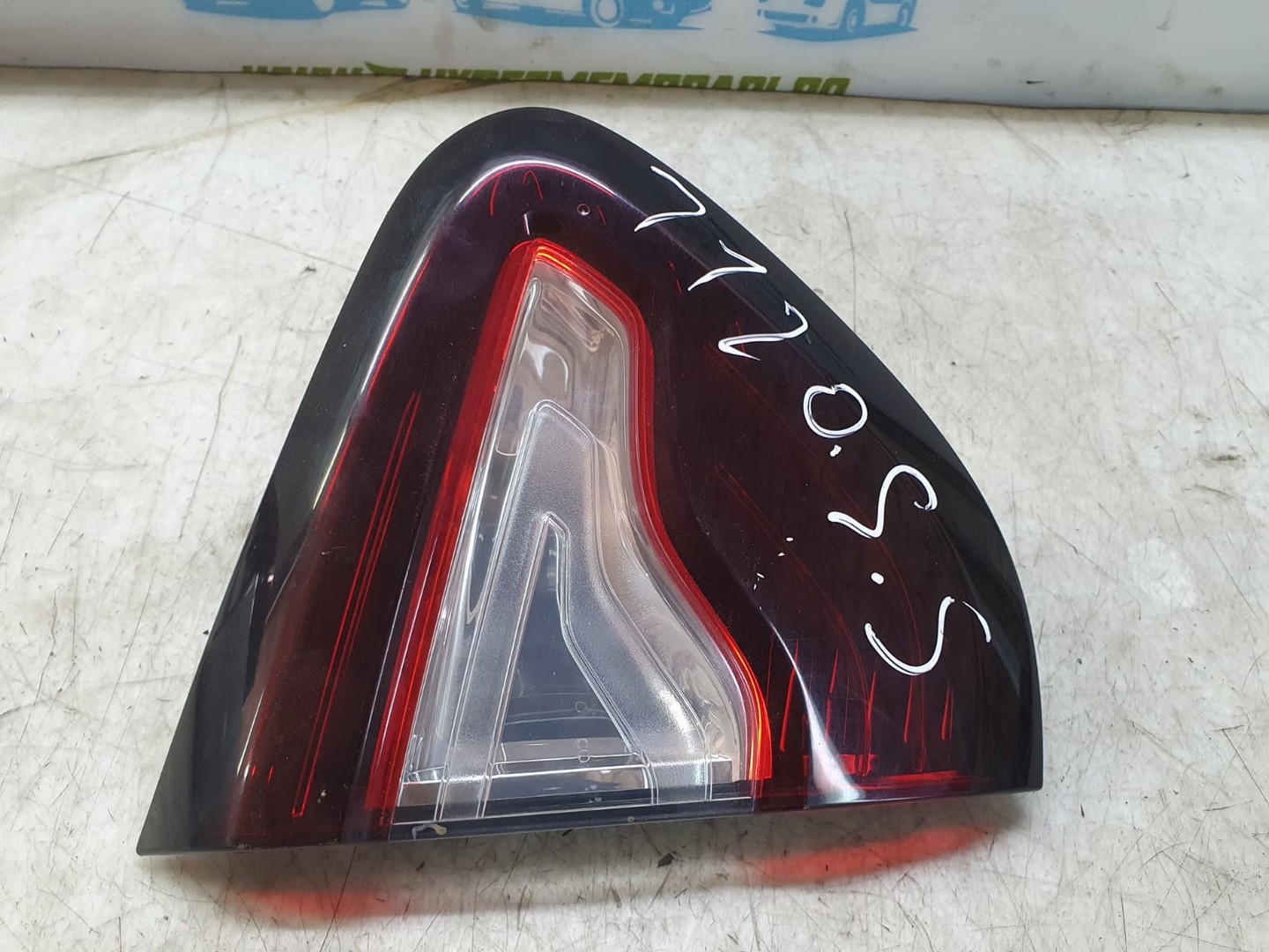 Stop stanga haion 265555726r Renault Captur 1 (facelift) (2017 - 2019)