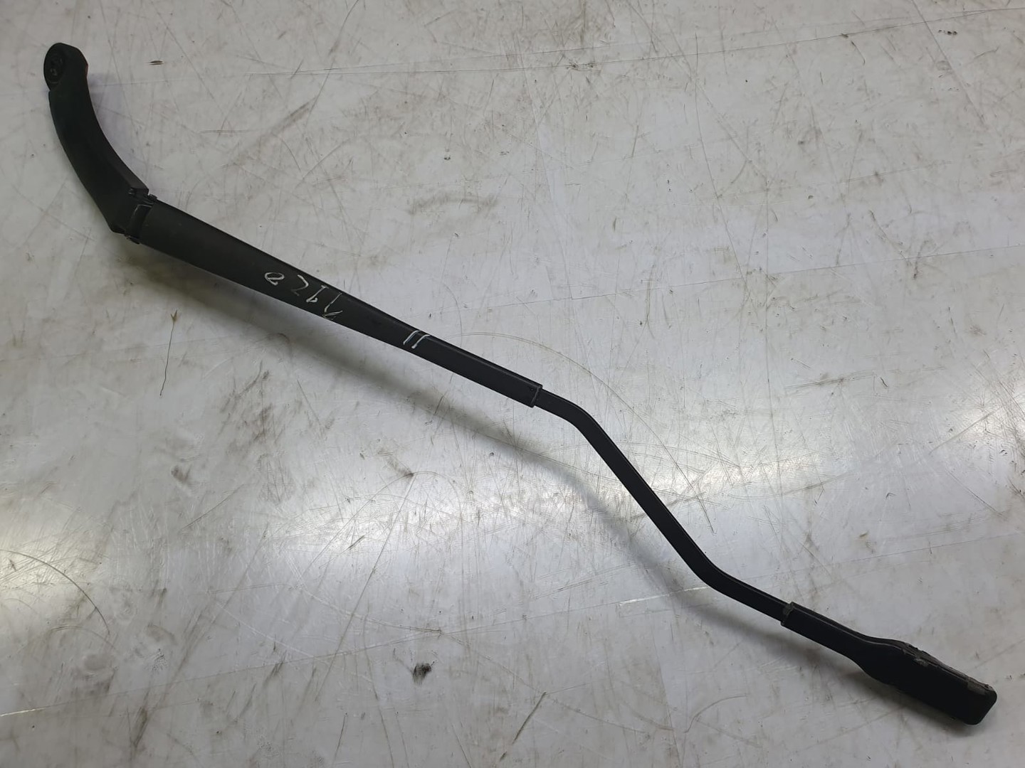Brat stergator parbriz stanga 288812365r Renault Captur 1 (facelift) (2017 - 2019)