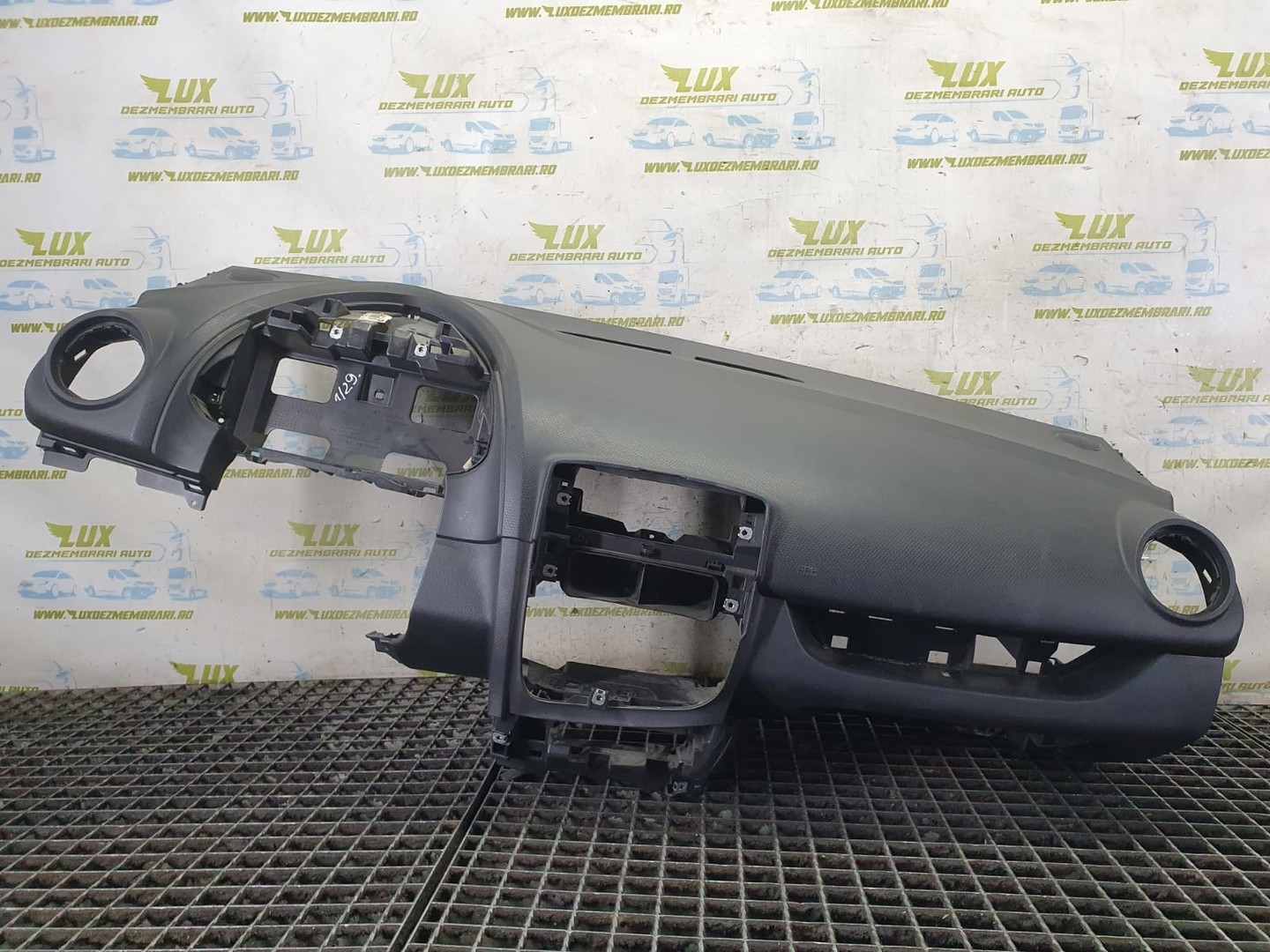 Plansa bord 682001858r Renault Clio 4 (2012 - 2020)