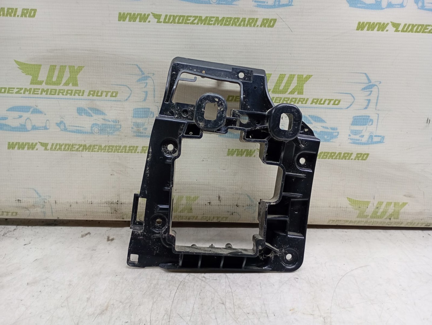 Suport timonerie 51169206677 BMW Seria 5 F10 (2009 - 2013)