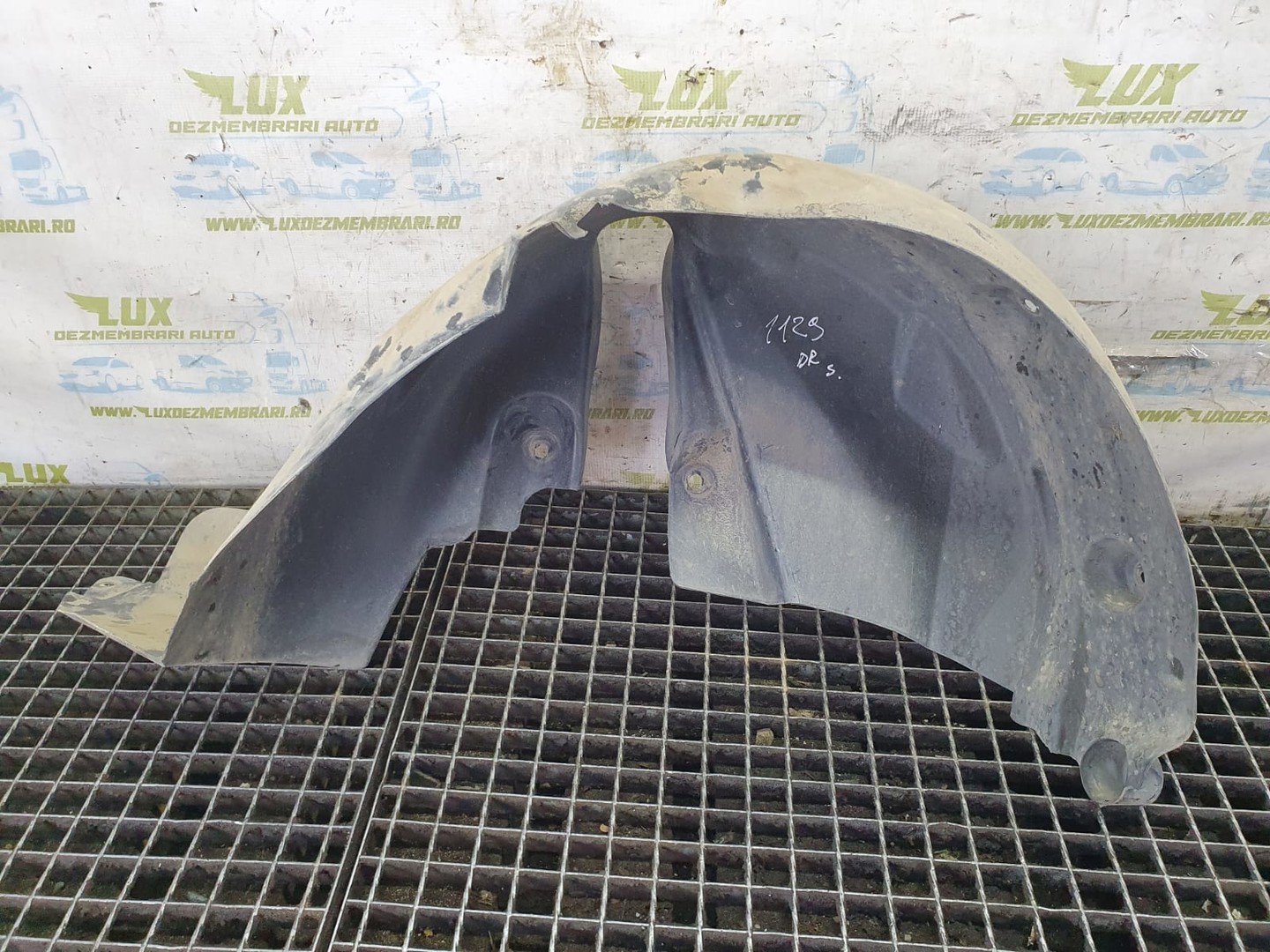 Carenaj roata spate dreapta Renault Clio 4 (2012 - 2020)
