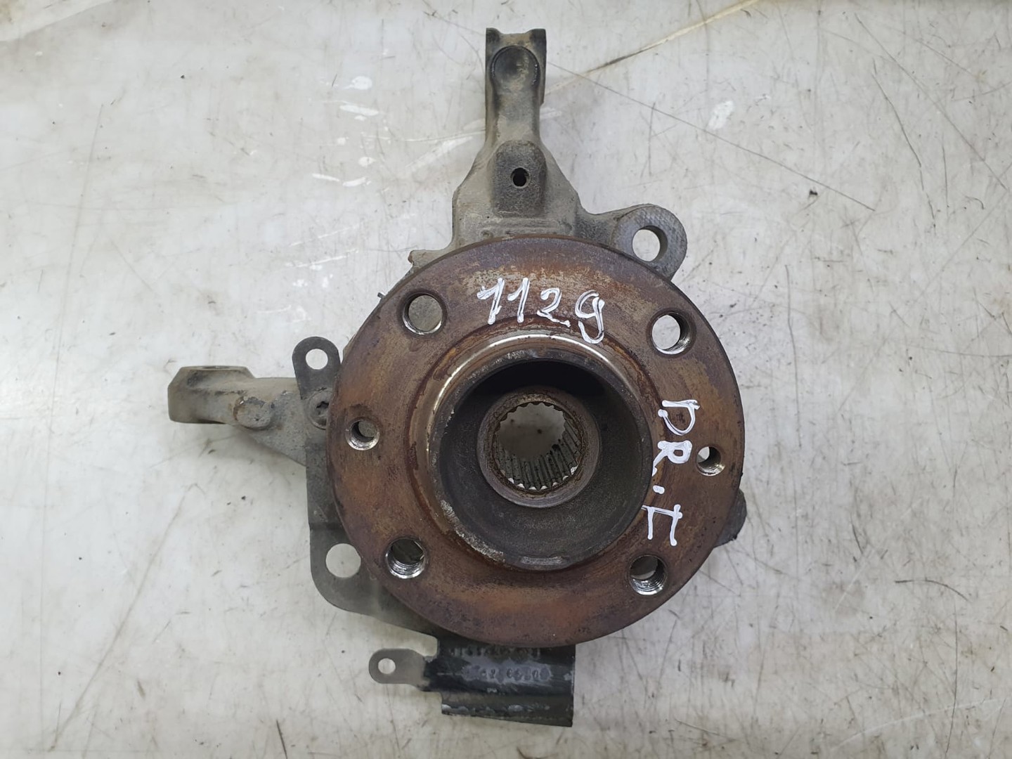 Fuzeta dreapta fata 401335700r Renault Clio 4 (2012 - 2020)
