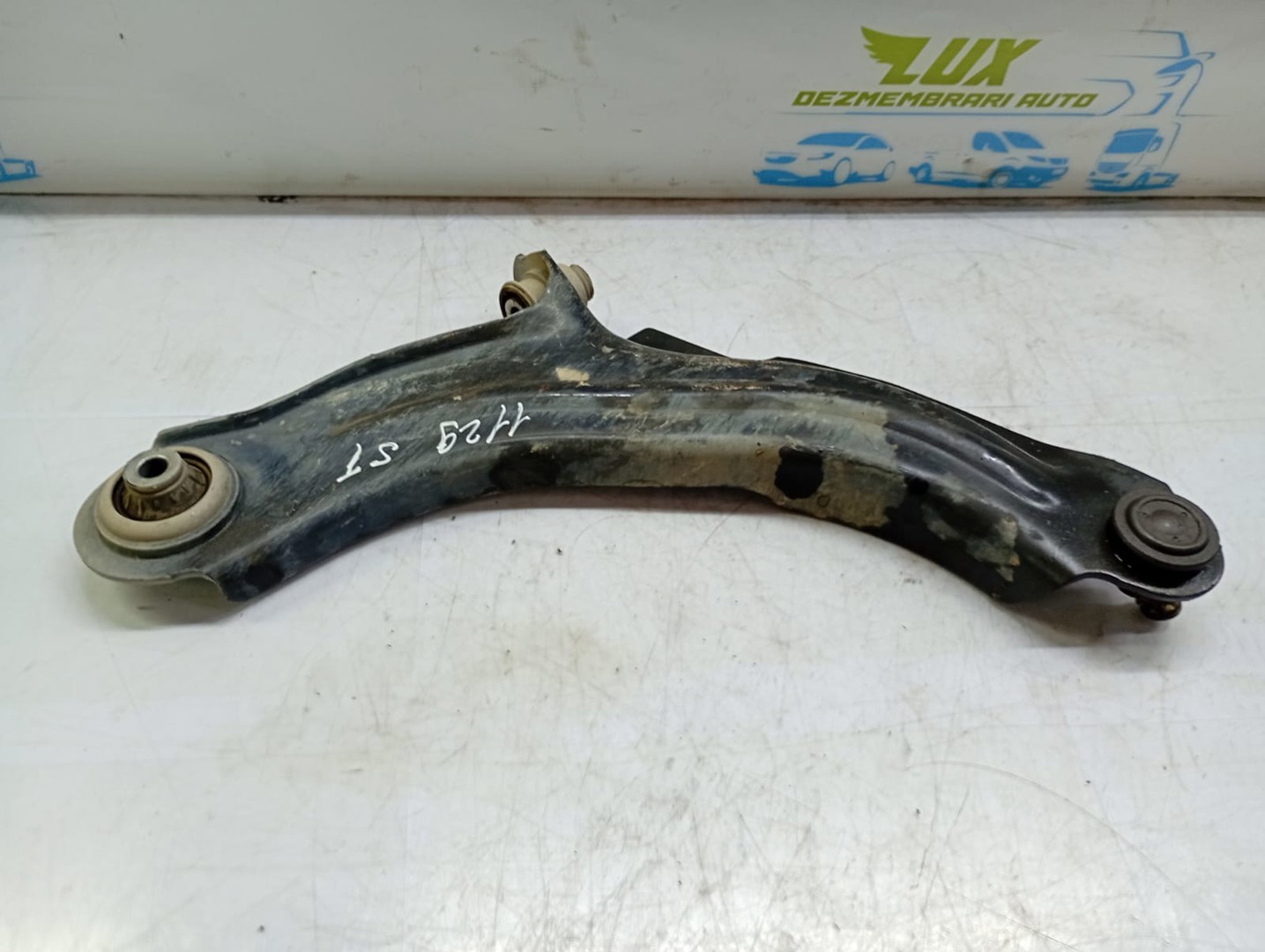 Brat suspensie stanga fata Renault Clio 4 (2012 - 2020)