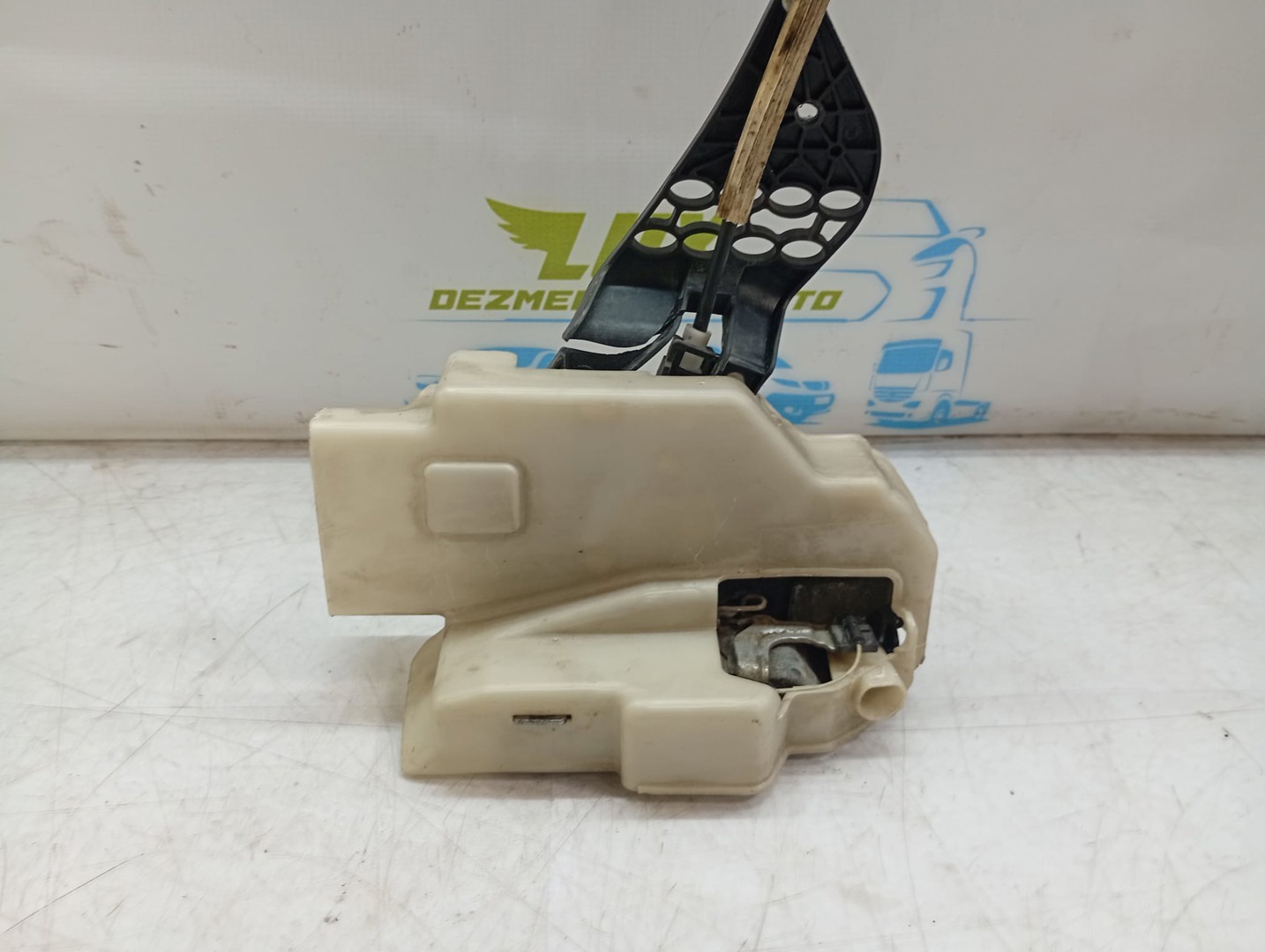 Broasca stanga fata 3d1837015ab Volkswagen Touareg 1 (7L) (2002 - 2007)